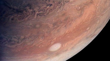 В сеть попал снимок бури на Юпитере (ФОТО)