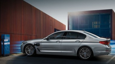 На рынок Великобритании поступит новый BMW 530e iPerformance (ФОТО)