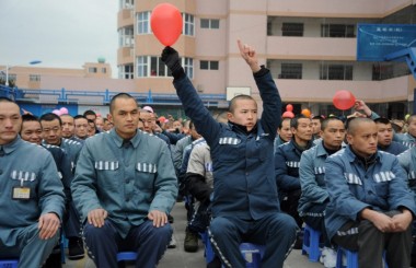 Пекин предложил иностранным послам экскурсию по тюрьмам
