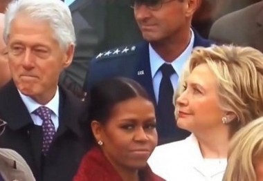 Хилари Клинтон застала супруга, сверлящего взглядом Иванку Трамп (ВИДЕО)