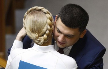 Гройсман обвинил Тимошенко в развале экономики Украины