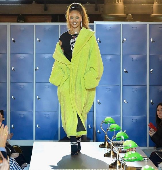 Рианна показала коллекцию для Puma на Неделе моды в Париже (ФОТО)
