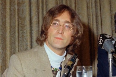 Шокирующая версия: найден заказчик убийства Джона Леннона 