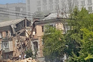 Опубликованы кадры шокирующего взрыва в центре Киева (ВИДЕО)