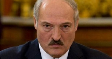 Президент Беларуси Лукашенко пообещал переселить министров в однокомнатные квартиры