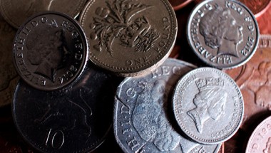 В Британии больше не будут принимать к оплате круглую монету в 1 фунт