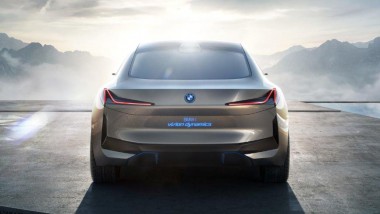  BMW i4 EV    2021 