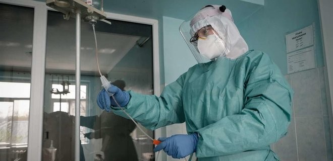 В Украине за сутки почти 700 случаев коронавируса, а в Киеве 91