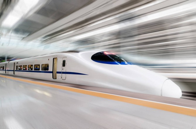 Ученые китайского Центра инноваций гидродинамики предложили запустить поезда с крыльями