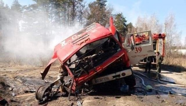На Київщині пожежний автомобіль підірвався на вибухівці