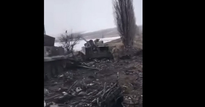 Під Харковом знищено чергову колону російських окупантів, понад 10 одиниць БМД, БМП, МТЛБ, танки