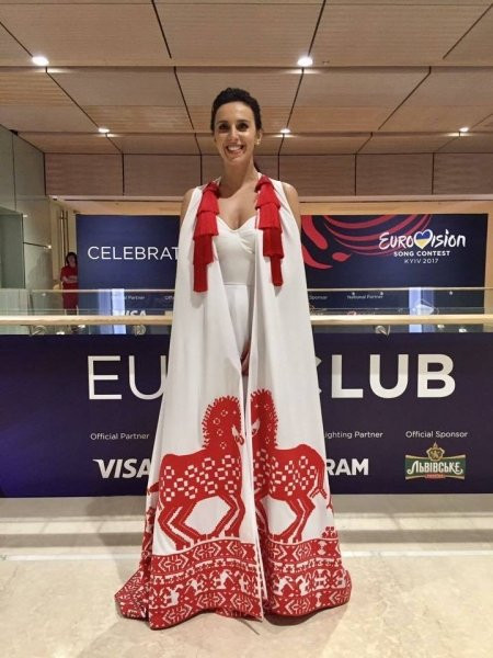 Джамала продає на благодійному аукціоні свою сукню з "Євробачення"
