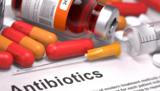 З серпня аптеки будуть відпускати антибіотики за рецептом