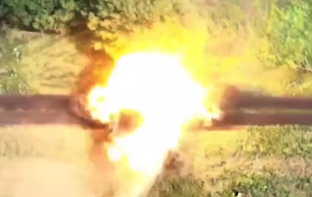 ЗСУ показали феєричне знищення танка ворога (ВІДЕО)