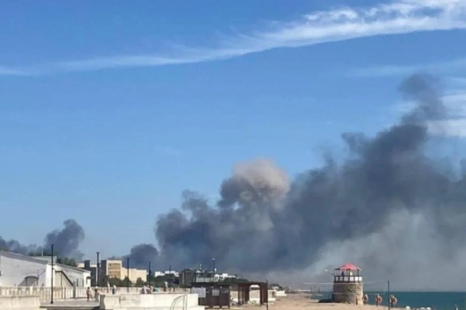 У Криму потужні вибухи на військовому аеродромі (ВіДЕО)