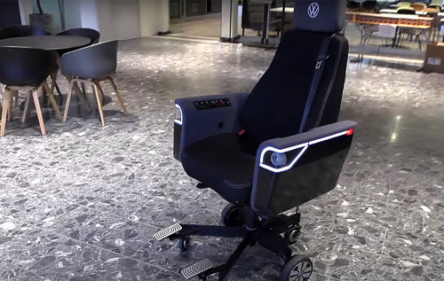 Volkswagen створив офісне крісло з двигуном (ВІДЕО)