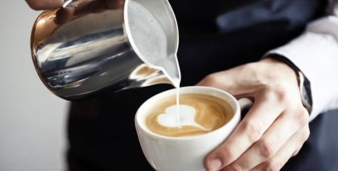 Вчені розповіли, який продукт може зробити ранкову каву кориснішою