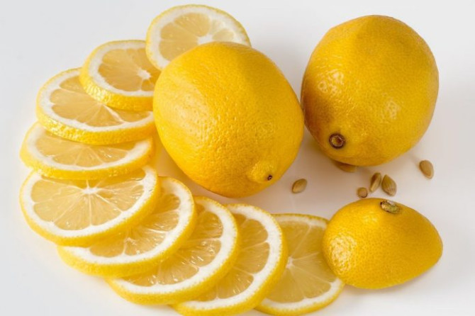 Три причини, чому лимон корисний для здоров’я