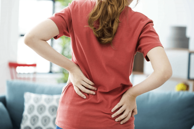 Ці чотири речовини в раціоні допоможуть при болі у спині