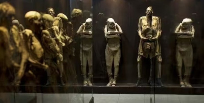 Вчені попереджають, що мексиканські мумії, що подорожують, небезпечні для людей