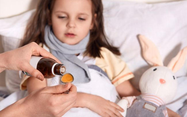 Лікарі розповіли, які препарати категорично не можна давати дітям