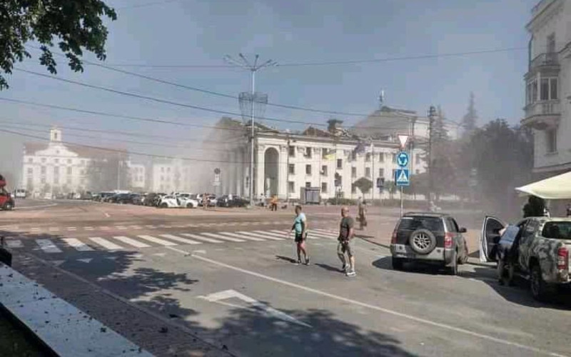 Удар по Чернігову: влада підтвердила, що є загиблі